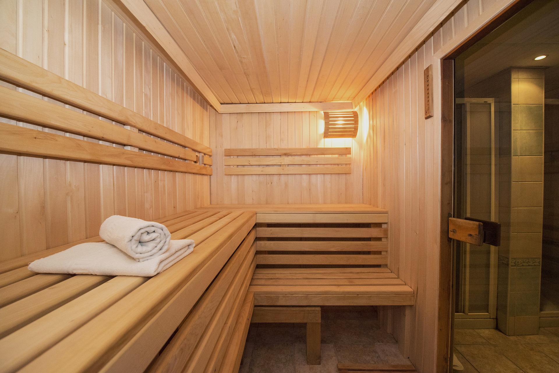 sauna wellness Optisport. Geniet van de ruime sauna. Ontspan en kom tot rust bij Optisport.