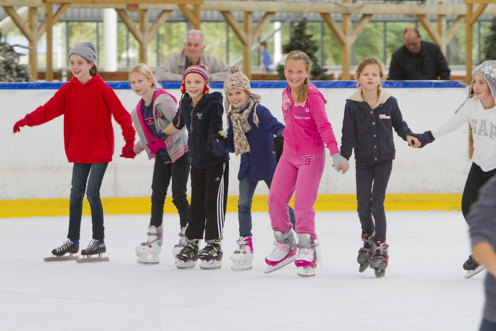 Schoolschaatsen bij Optisport Dordrecht met de klas.