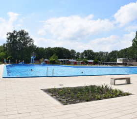 Optisport zwembad Wolfslaar Breda