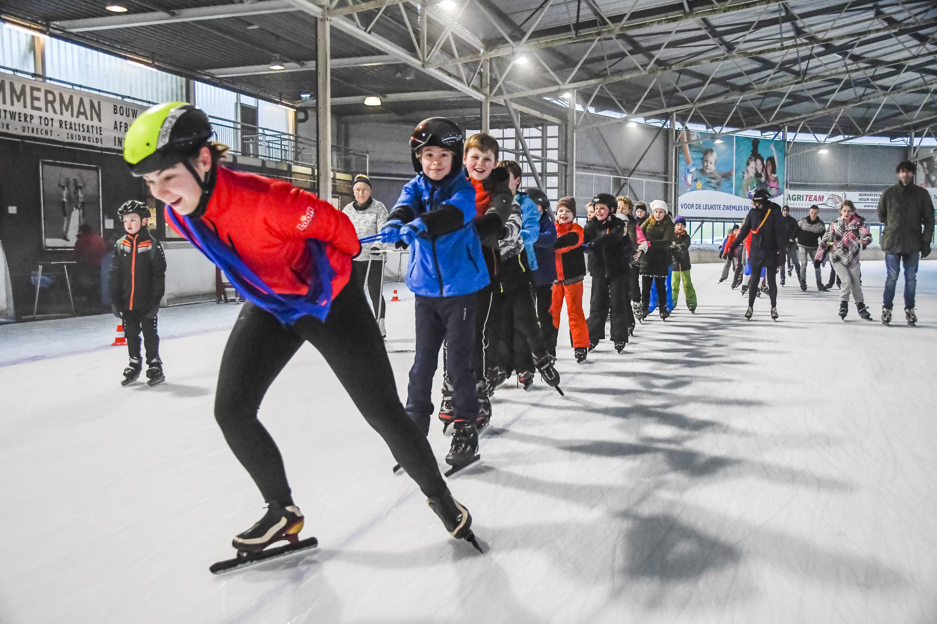 DuoSport Schaatsles bij Optisport op de ijsbaan.