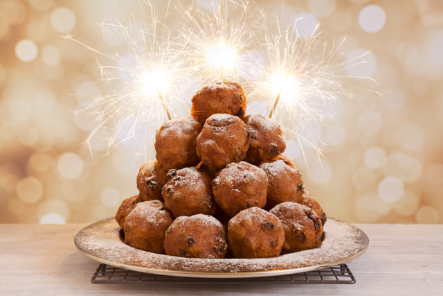 stapel oliebollen 